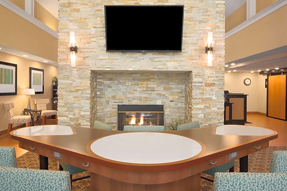 Homewood Suites By Hilton Toledo/Maumee