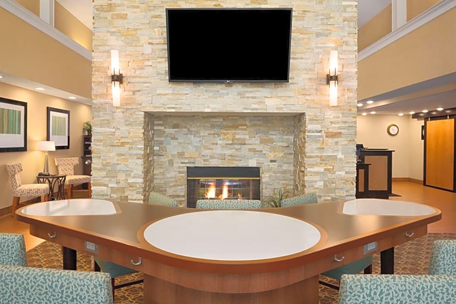 Homewood Suites By Hilton Toledo/Maumee