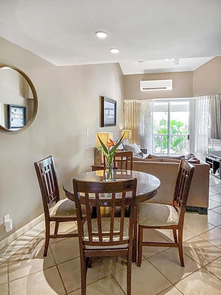 Renovated 2BR at Maui Banyan - Pool, Hot Tub, A/C