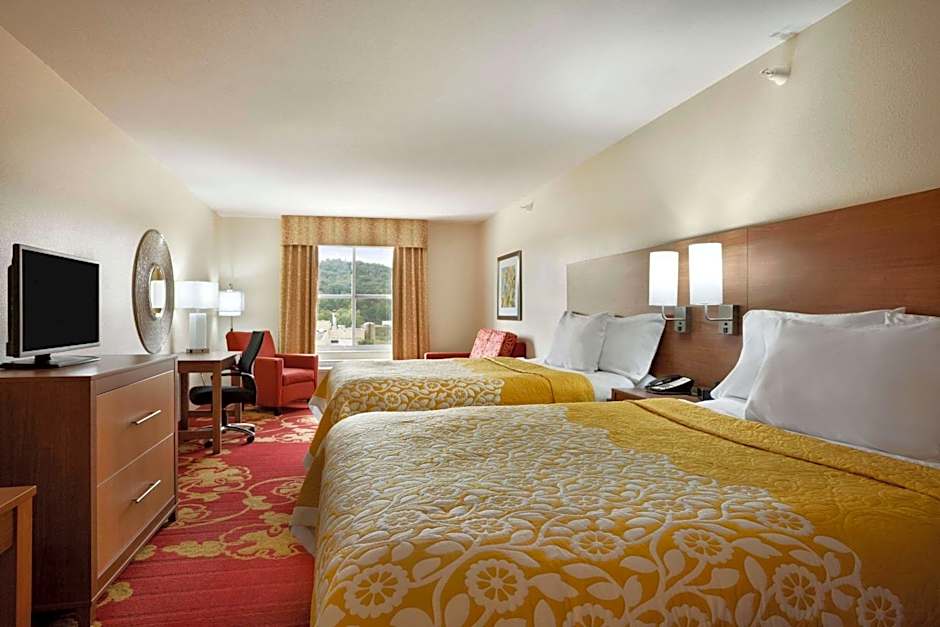 Days Inn & Suites by Wyndham Caldwell