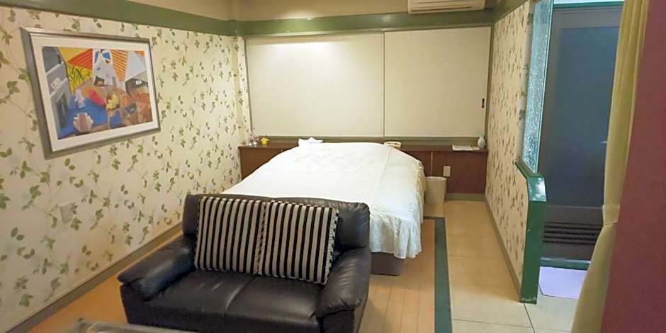 Hotel Oasis (Adult Only)