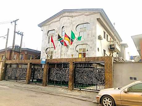 Downtown Royal Hotel (Awolowo)