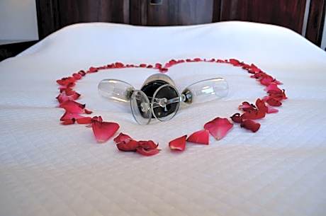 Twin Room with Bathroom