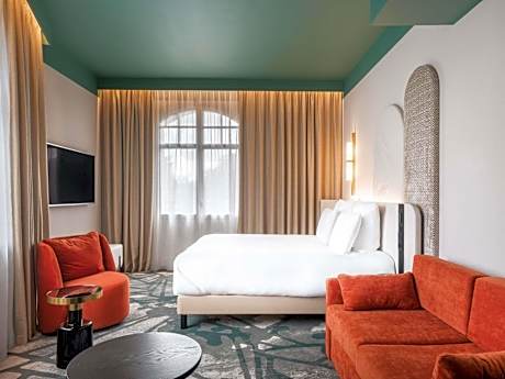 Deluxe King Room with Sofa