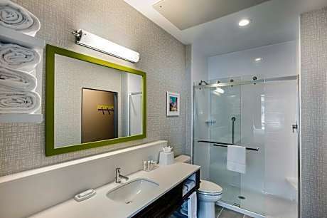 1 King One Bedroom Suite