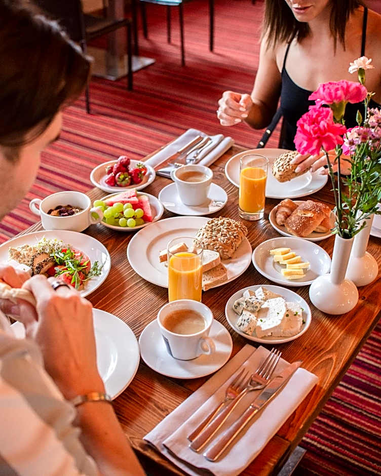 Myn Jacka Hotel & Spa