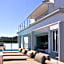 Head Over Hills Luxury Retreat