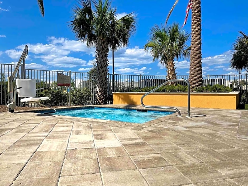 Calypso 3-2303 Penthouse Level w/ Incredible View!