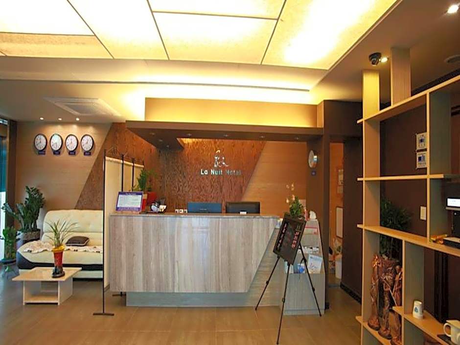 Goodstay Lanuit Hotel