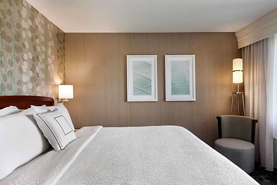 Courtyard by Marriott Salinas Monterey