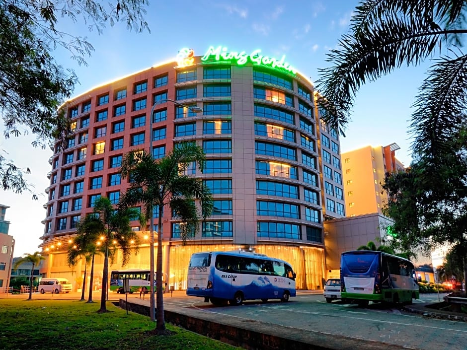 Ming Garden Hotel and Residences