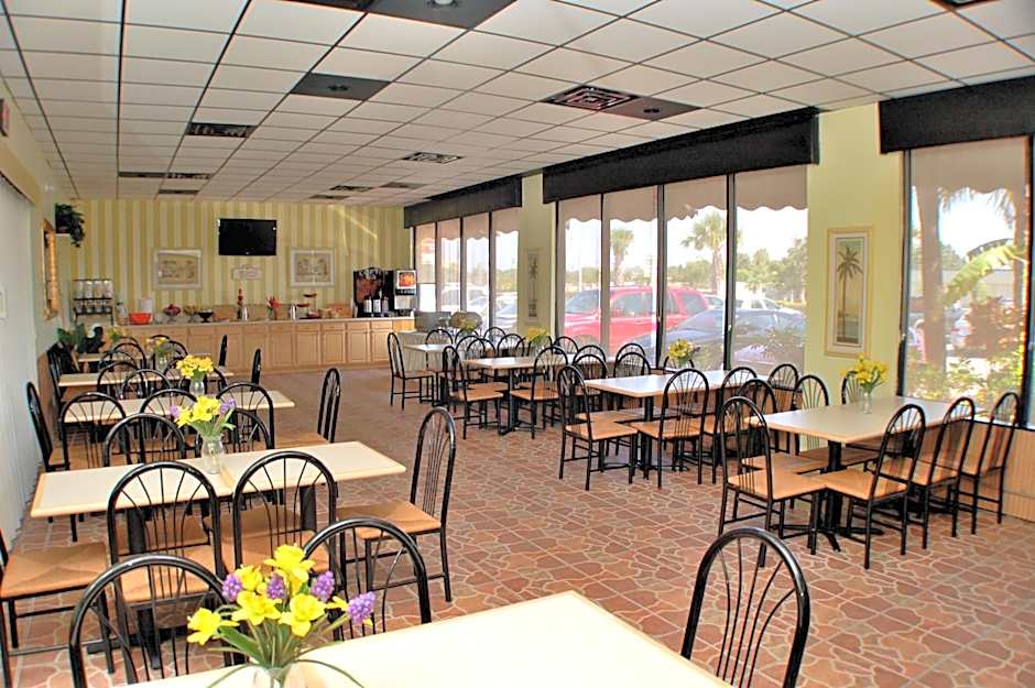 Days Inn by Wyndham Stuart
