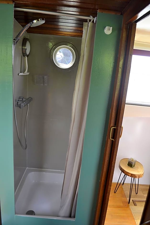 Floating B&B Amsterdam