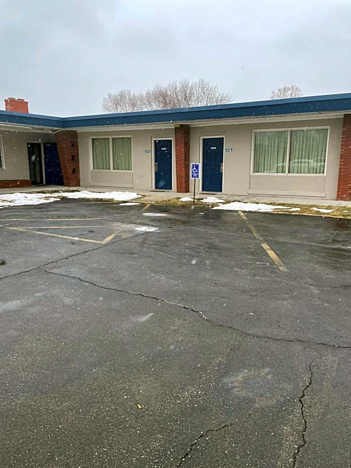 American Motor Inn - Rock Island
