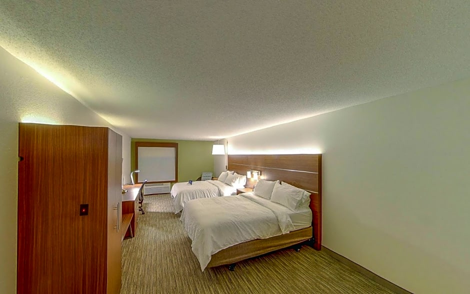 Holiday Inn Express Fort Wayne - East - New Haven By IHG