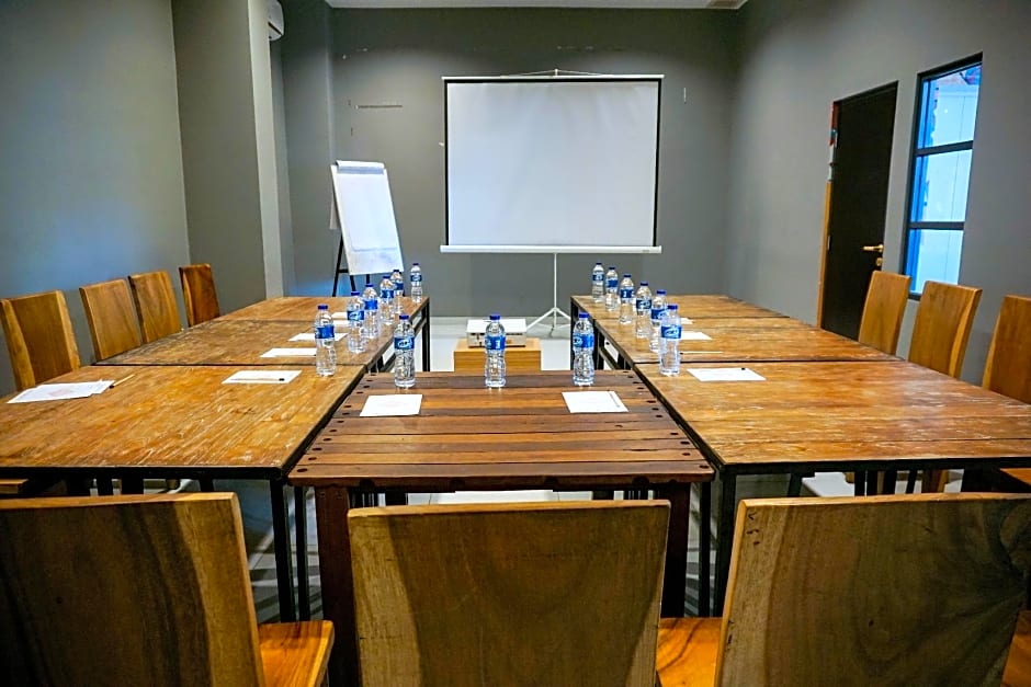 Hotel Pantes Simpang Lima Semarang