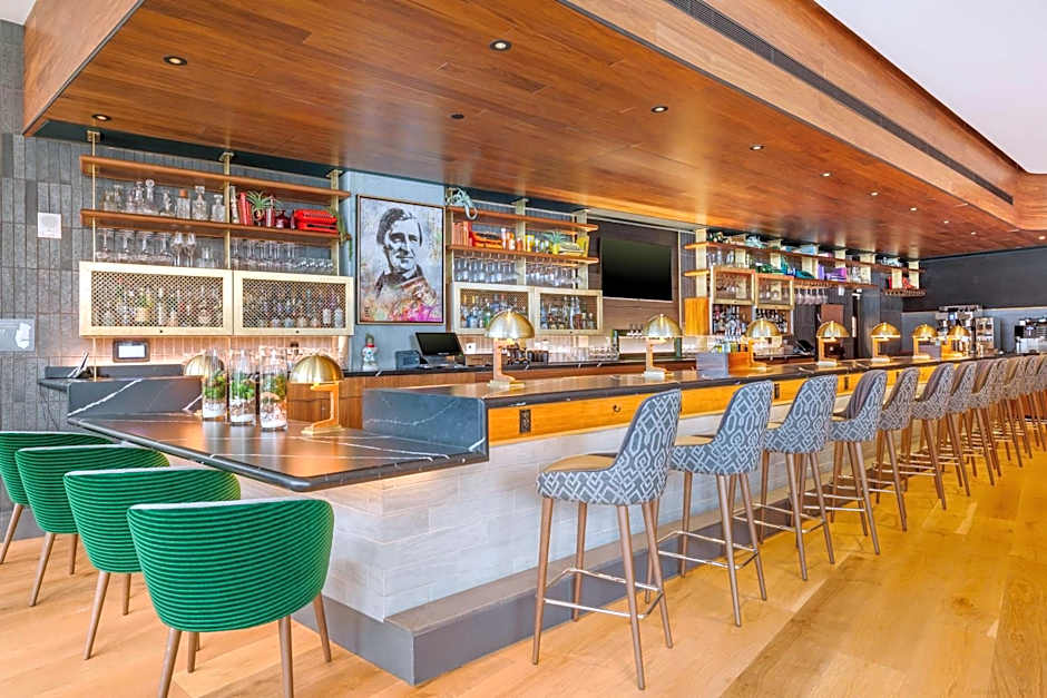 Cambria Hotel Boston Downtown-Seaport