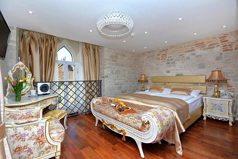 Jupiter Luxury Hotel