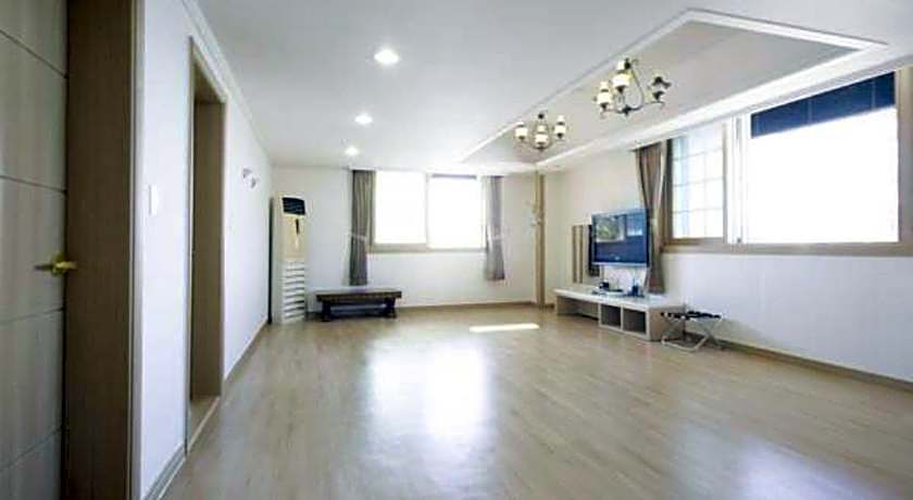 Tongyeong Bay Condo Hotel