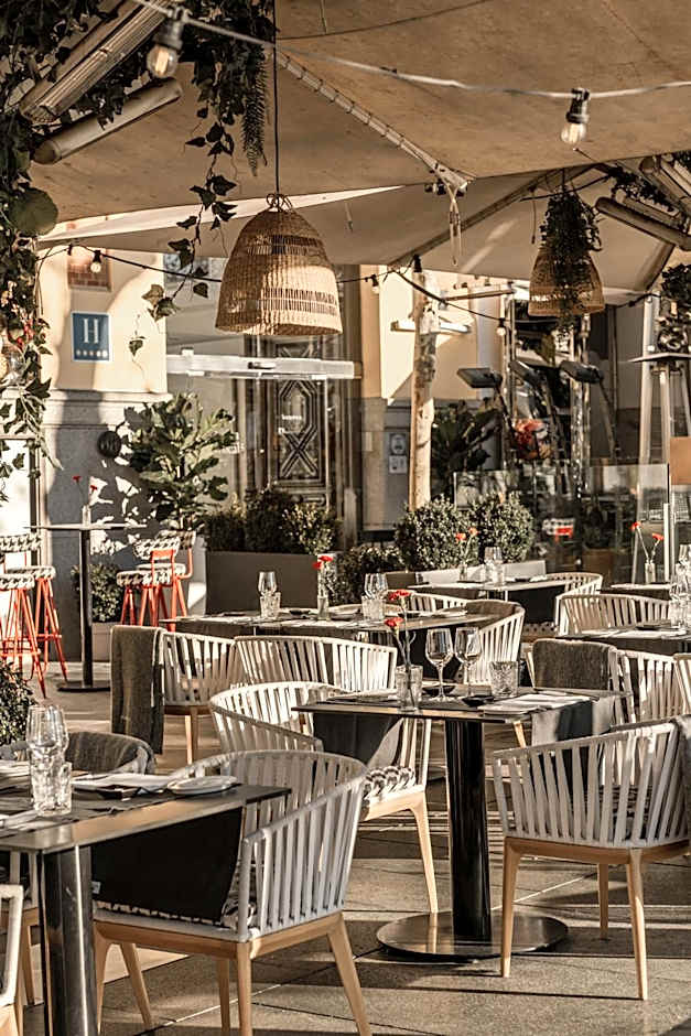 Hospes Puerta de Alcalá, a Member of Design Hotels