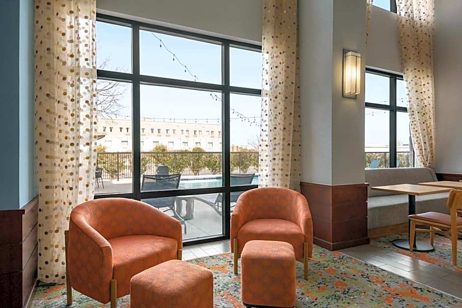 Hampton Inn By Hilton And Suites San Marcos