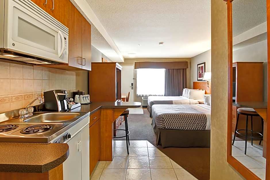 Ramada by Wyndham Ponoka