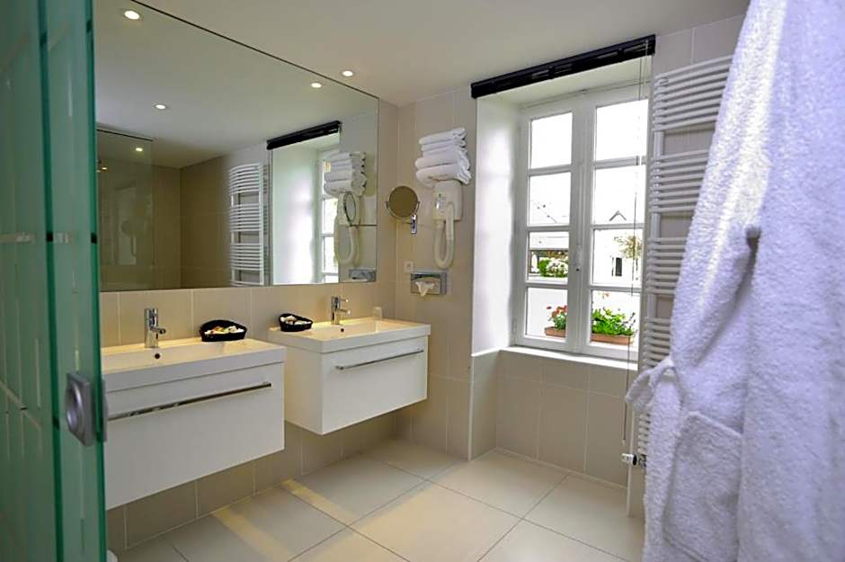 Logis Hôtel Restaurant Relais Du Gué De Selle