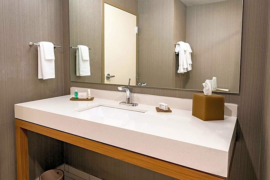Courtyard by Marriott Winston Salem Downtown