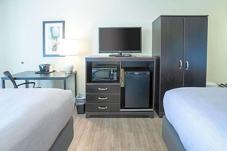 Quality Inn Palm Beach International Airport