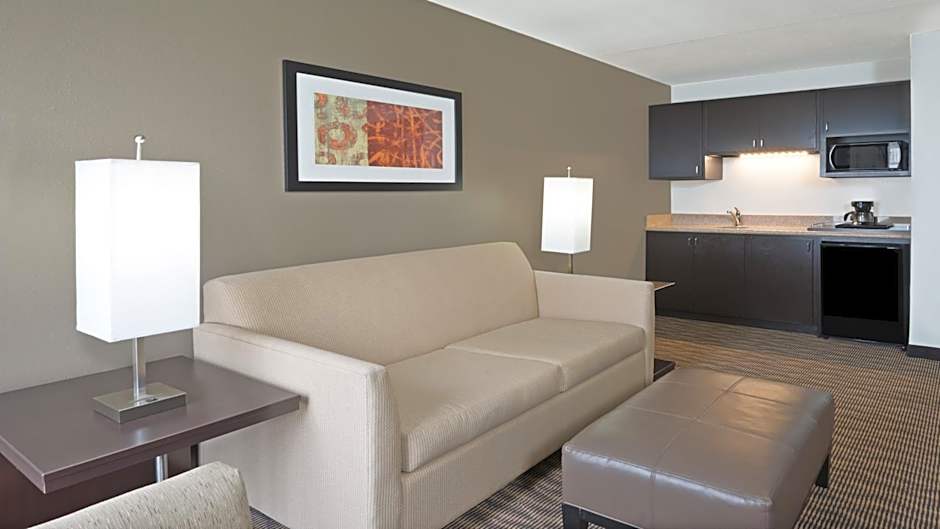 Holiday Inn Express Hotel & Suites Colby By IHG