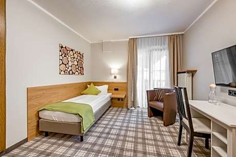 Standard Single Room with Balcony