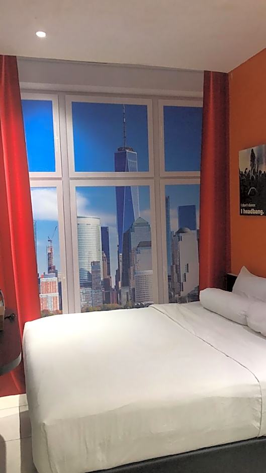 Front One Boutique Karawang