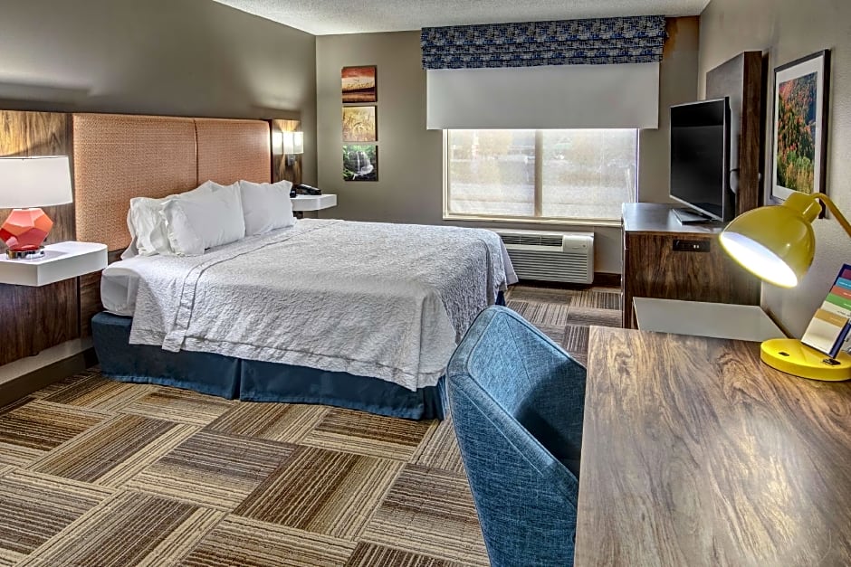 Hampton Inn By Hilton Latrobe, PA