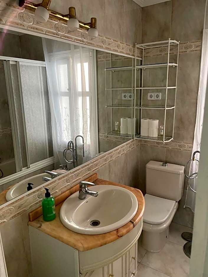 N1 Casa de Madrid - greenpeace line