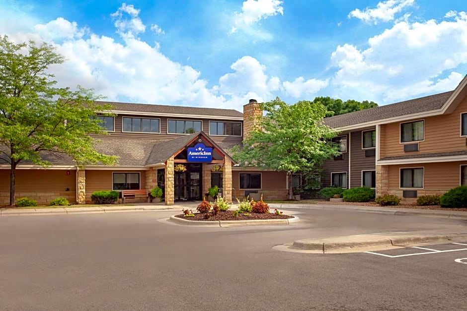 AmericInn by Wyndham Mankato Event Center