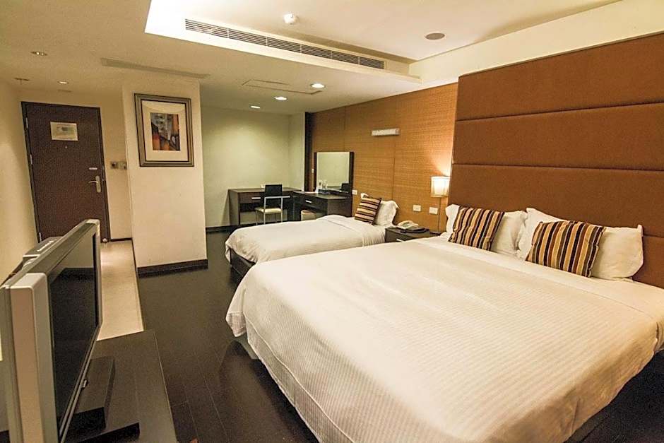 Katherine Plaza Hotel