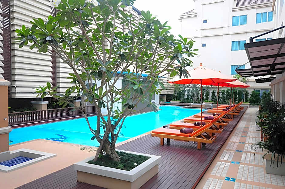Avion Hotel