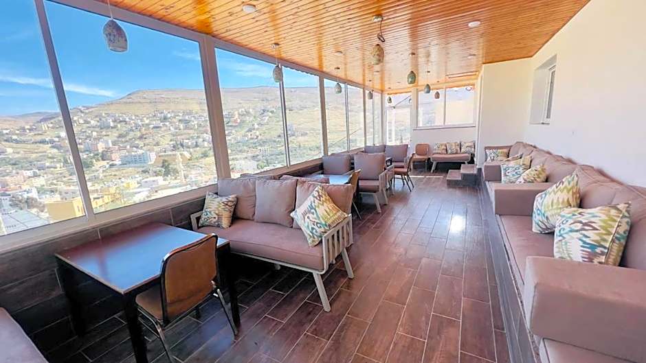 Beit Alshabaan Inn