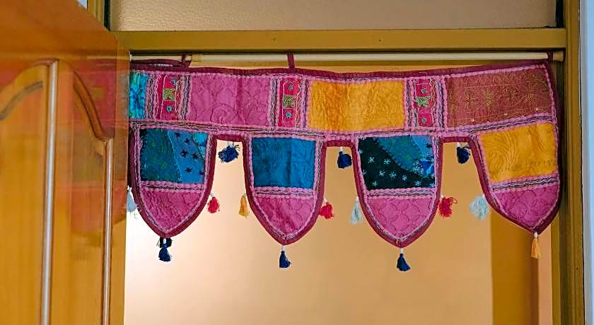 Dulan The Travel Bug Bistro Inn