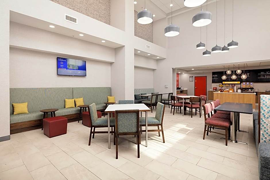 Hampton Inn By Hilton & Suites Mcallen