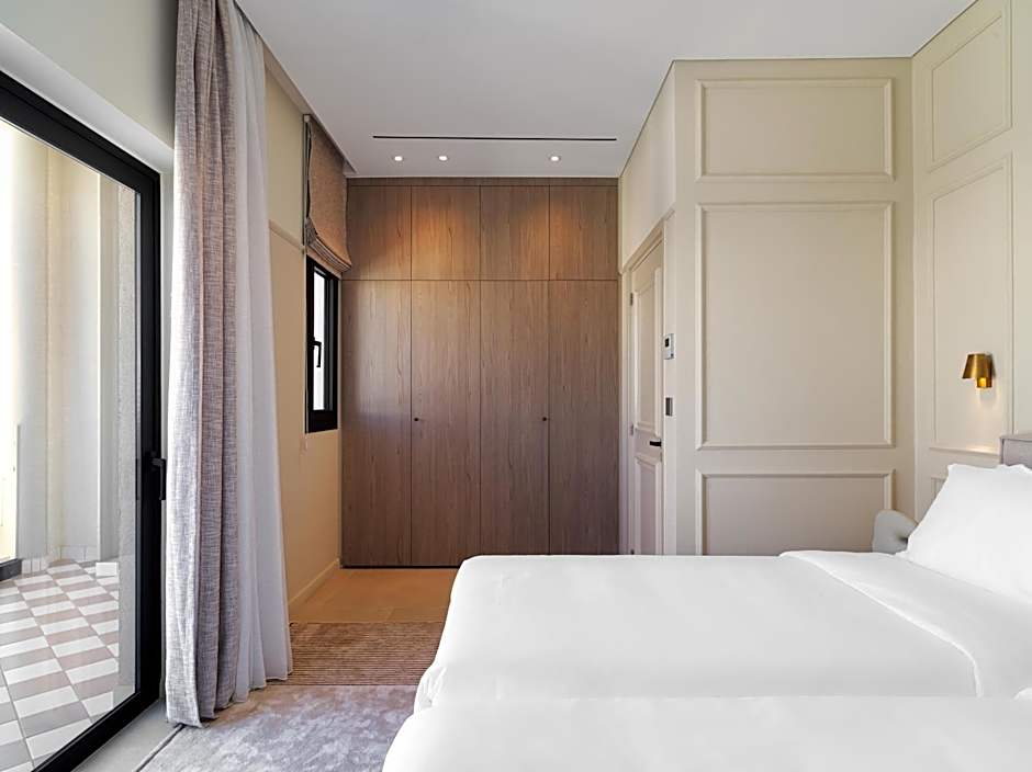 LIV Mackenzie Beach Suites Larnaca