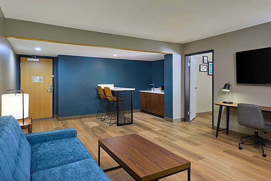 Four Points by Sheraton Englewood Centennial Airport