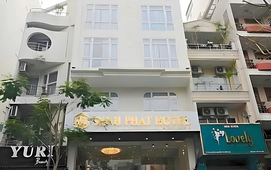 Dinh Phat Hotel