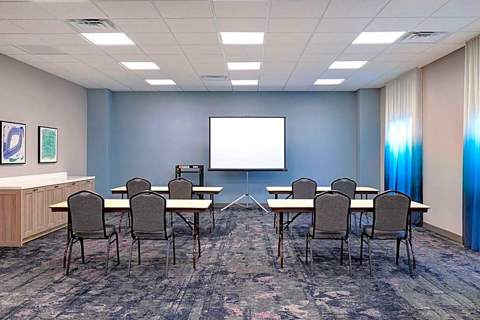 Homewood Suites by Hilton Santa Clarita/Valencia, CA