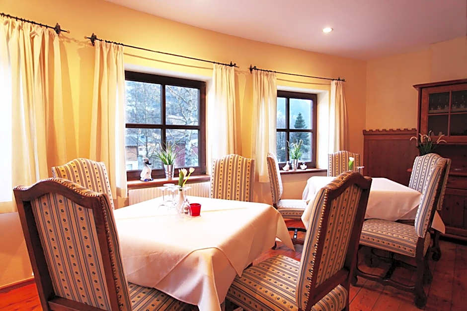 Hotel Unterbrunn Apartments & Gästehaus