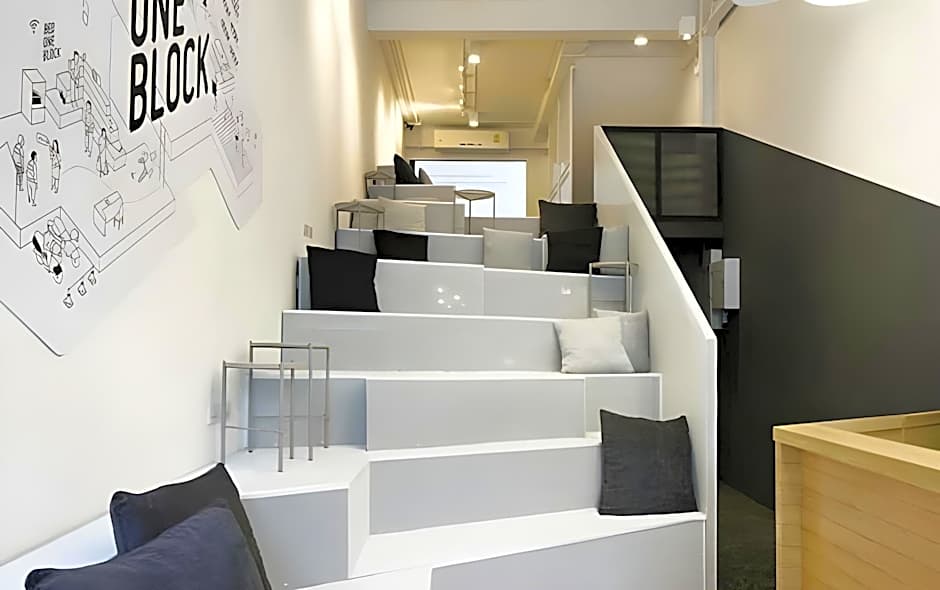 Bed One Block Hostel