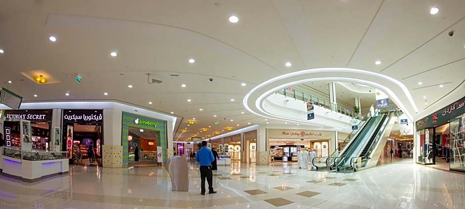 Ayla Bawadi Hotel & Mall
