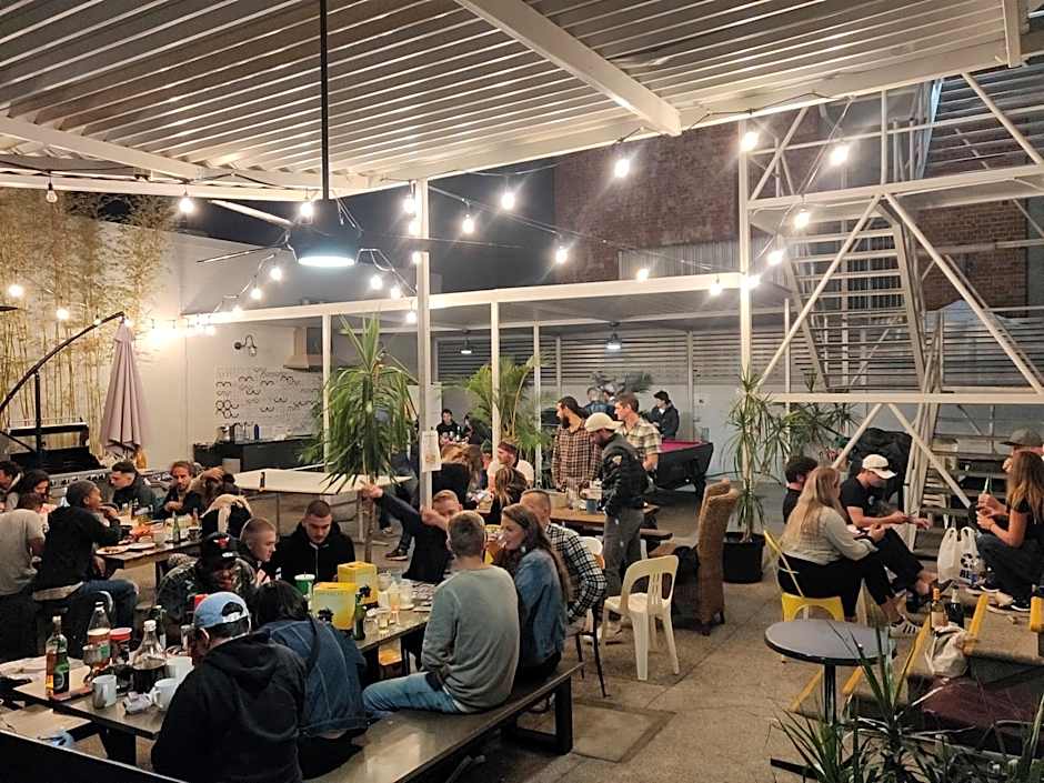 Britannia on William Backpackers