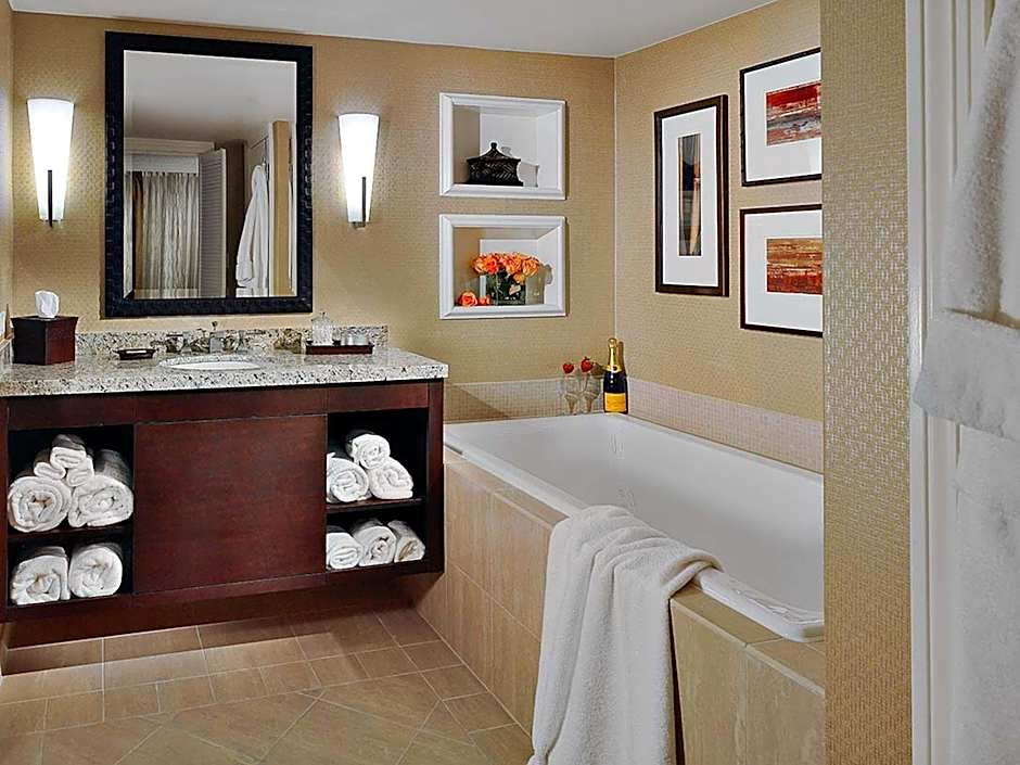 Crowne Plaza Jacksonville Airport/I-95N By IHG