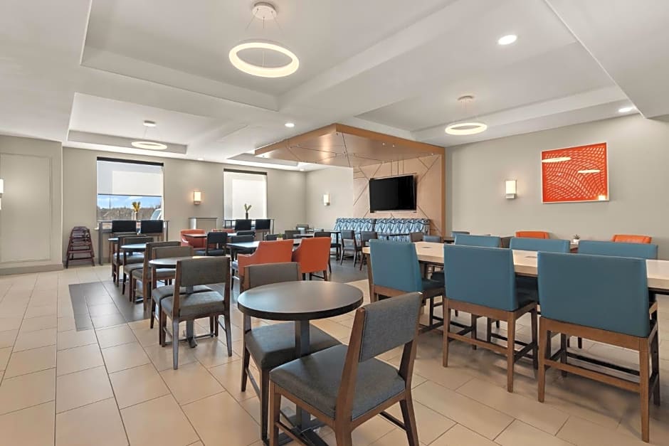 Holiday Inn Express & Suites Oklahoma City NW - Quail Springs By IHG